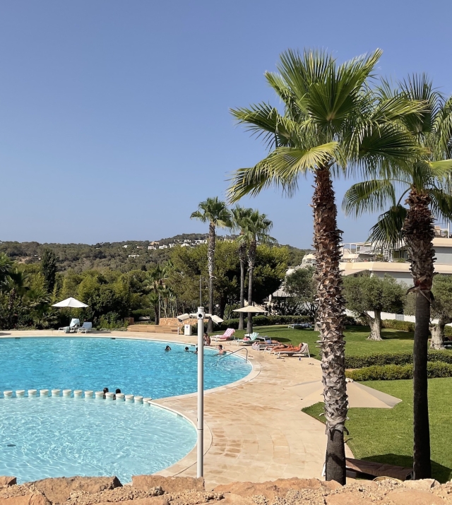 Resa Estates for sale Ibiza las terrasses cala Tarida apartment te koop 6.jpeg